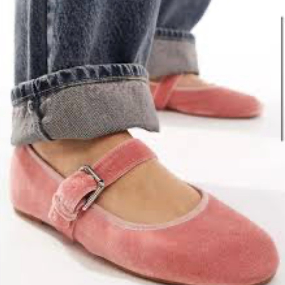 Chelsea & Violet Mary Jane Ballet Flats Size 8
